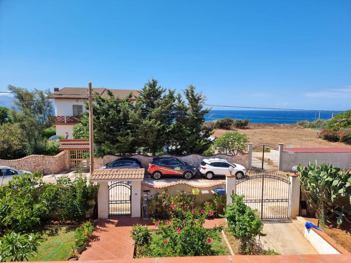 Villa Flora - With Sea View, 2 Minutes Walk To Beach Траппето Екстер'єр фото